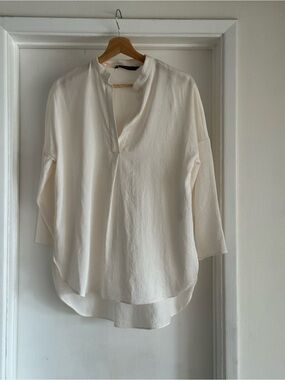 Zara Off-White Split-Neck Longline Blouse